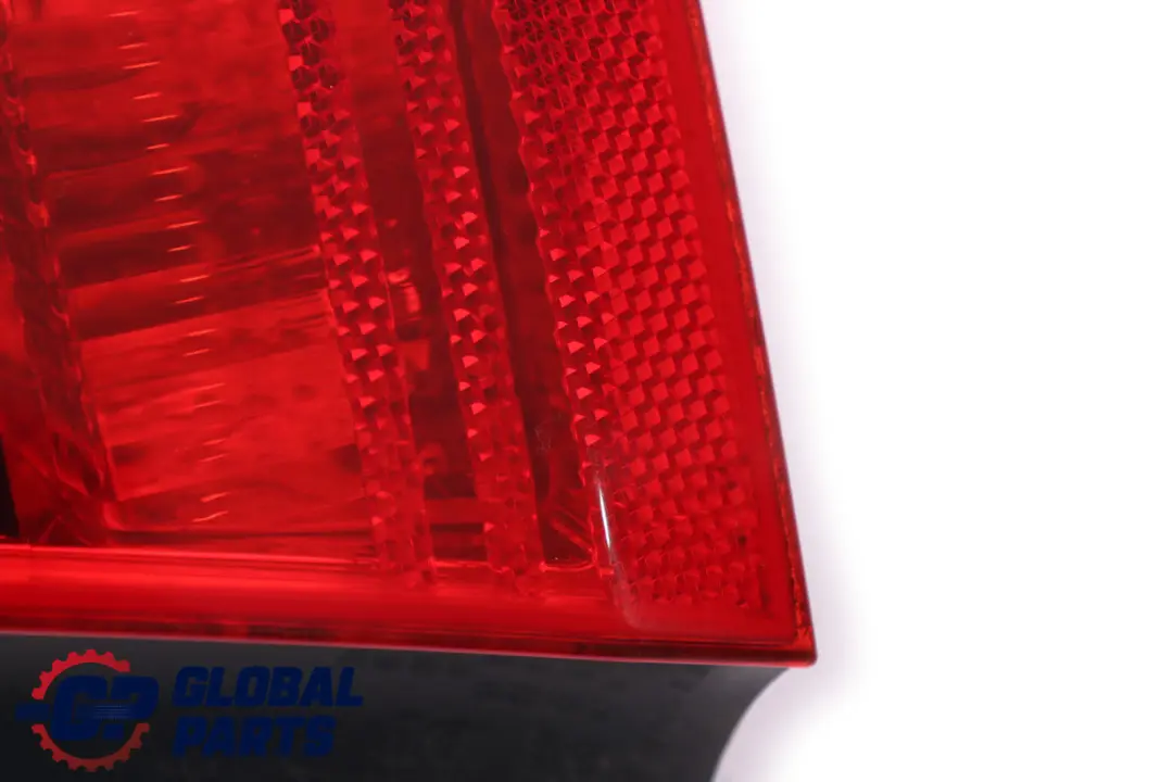 BMW E91 Luz Trasera Panel Lateral Derecho - SKU 7160062 - Número de pieza 7160062