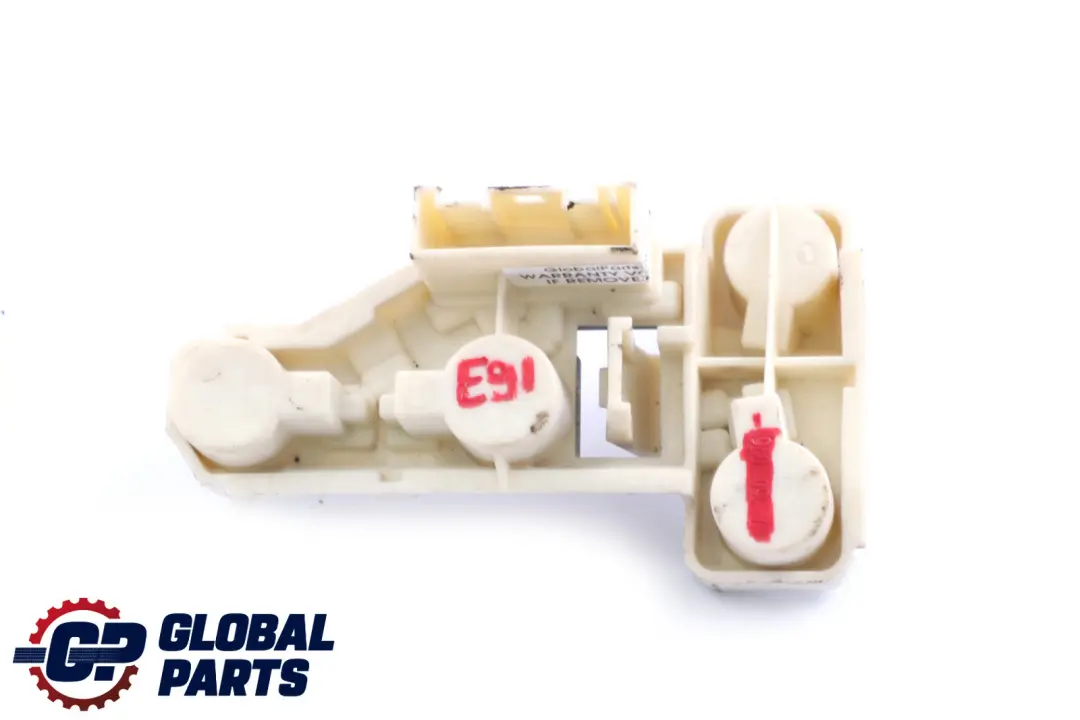 BMW E91 Portalamparas Luz Panel Lateral Trasero Derecho - SKU 7160076 - Número de pieza 7160076