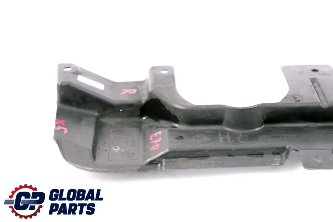 Steering Gear Top Right O/S Black to BMW X5 X6 Series E70 E71 Cover with Part number 7160238 BMW X5 X6 Series E70 E71 Cover Steering Gear Top Right O/S Black - SKU 7160238 - Part number 7160238