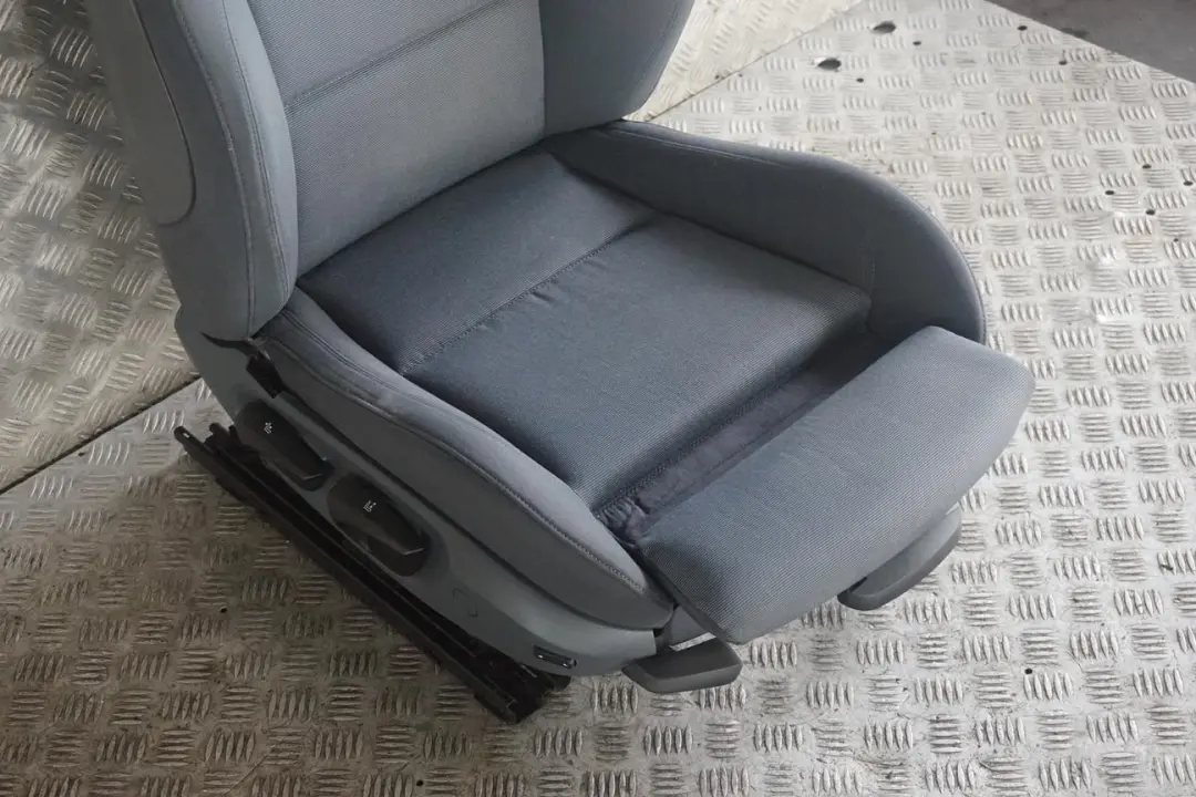 BMW E87 M Sport Cloth Fabric Front Right O/S Seat Moire / Alaska Grau Grey - SKU 7160312 - Part number 7160312