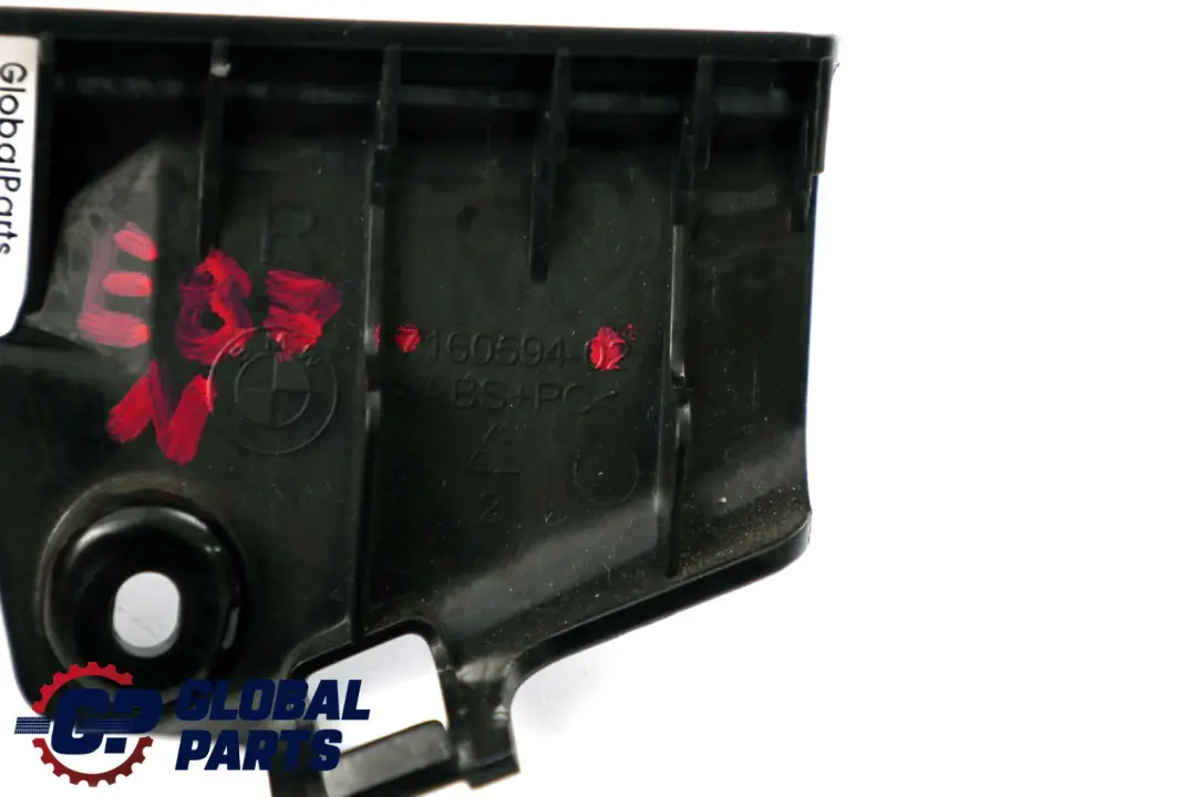 *BMW 1 3 er E87 LCI E90 LCI E91 LCI Blende Gurtschlossabweiser Rechts Schwarz für mit Teilenummer 7160594 *BMW 1 3 er E87 LCI E90 LCI E91 LCI Blende Gurtschlossabweiser Rechts Schwarz - SKU 7160594 - Teilenummer 7160594