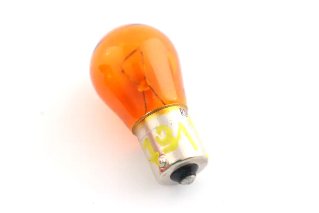 Bombilla Amarilla PY21W 12V 21W para BMW E60 E61 F20 F21 F30 F31 con número de pieza 7160791 BMW E60 E61 F20 F21 F30 F31 Bombilla Amarilla PY21W 12V 21W - SKU 7160791 - Número de pieza 7160791