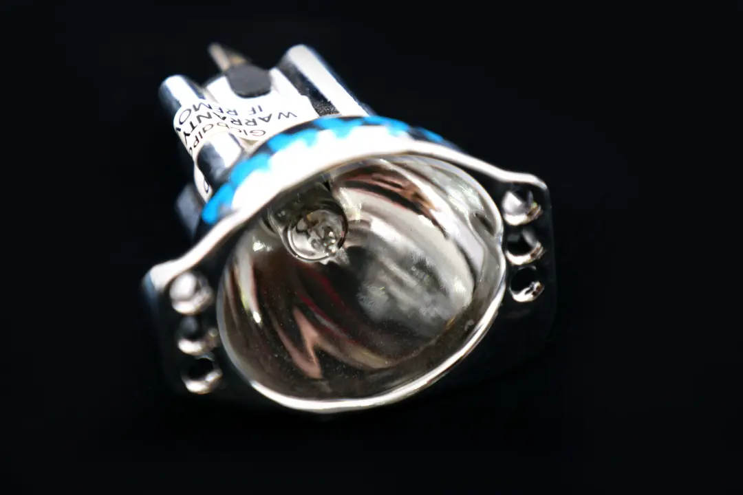 Unidad De Iluminación Delantera Xenon Luz Anillo ZKW para BMW E90 E91 con número de pieza 7161444 BMW E90 E91 Unidad De Iluminación Delantera Xenon Luz Anillo ZKW - SKU 7161444 - Número de pieza 7161444