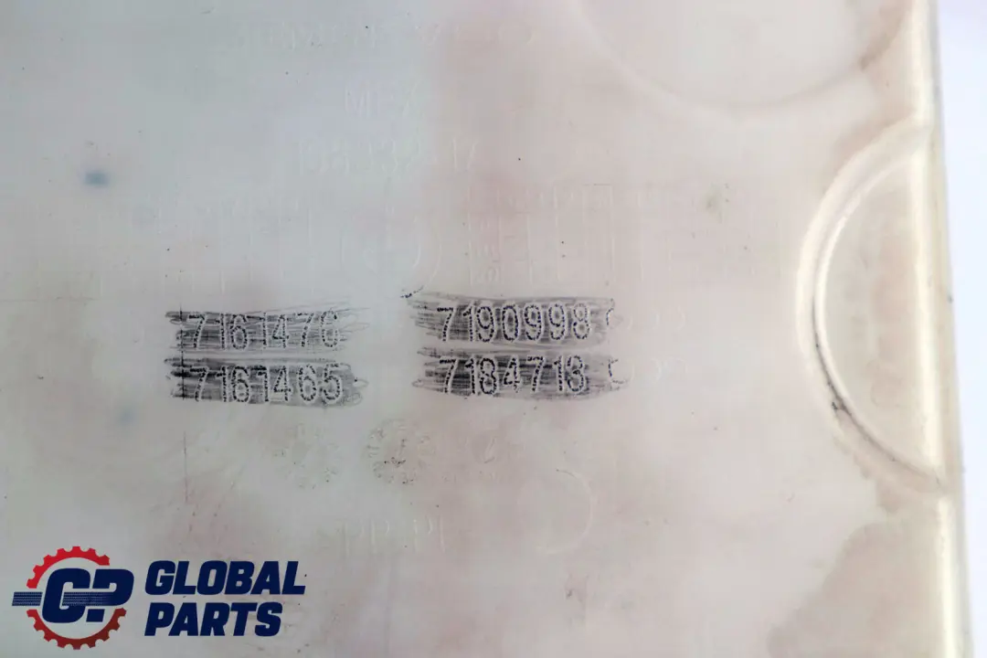 Reservoir de liquide de lave-glace pour BMW X5 Series E70 à propos du numéro de pièce 7161477 BMW X5 Series E70 Reservoir de liquide de lave-glace - SKU 7161477 - Numéro de pièce 7161477