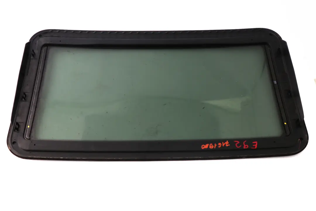 Toit Solaire Coulissant Cadre De Fenêtre Verre pour BMW E92 à propos du numéro de pièce 7161980 BMW E92 Toit Solaire Coulissant Cadre De Fenêtre Verre - SKU 7161980 - Numéro de pièce 7161980