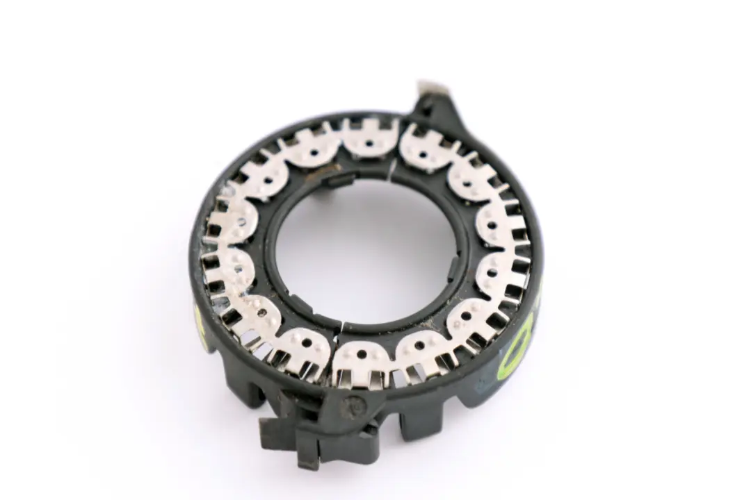 Portalámparas Lámpara Xenon 161097 para BMW Serie 5 7 E60 E61 E65 F10 con número de pieza 7162087 BMW Serie 5 7 E60 E61 E65 F10 Portalámparas Lámpara Xenon 161097 - SKU 7162087 - Número de pieza 7162087