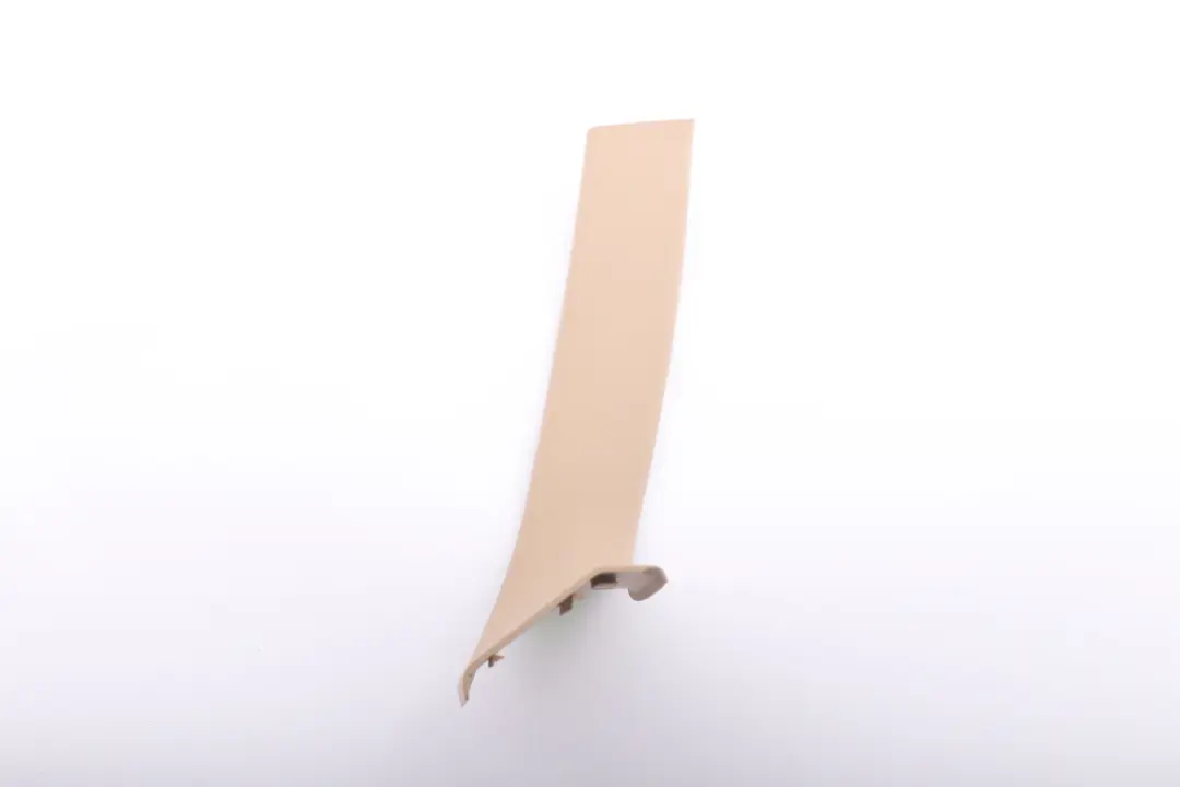 Coperchio Bagagliaio Pannello Copertura Beige Sinistro 7119053 per BMW E91 con numero di parte 7162173 BMW E91 Coperchio Bagagliaio Pannello Copertura Beige Sinistro 7119053 - SKU 7162173 - Numero di parte 7162173