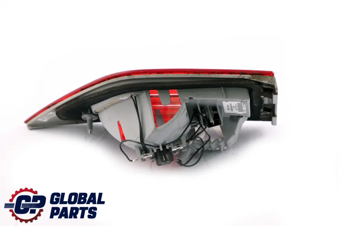 BMW X3 E83 LCI Luz Trasera En La Tapa Maletero Luz Del Maletero Derecha - SKU 7162214 - Número de pieza 7162214