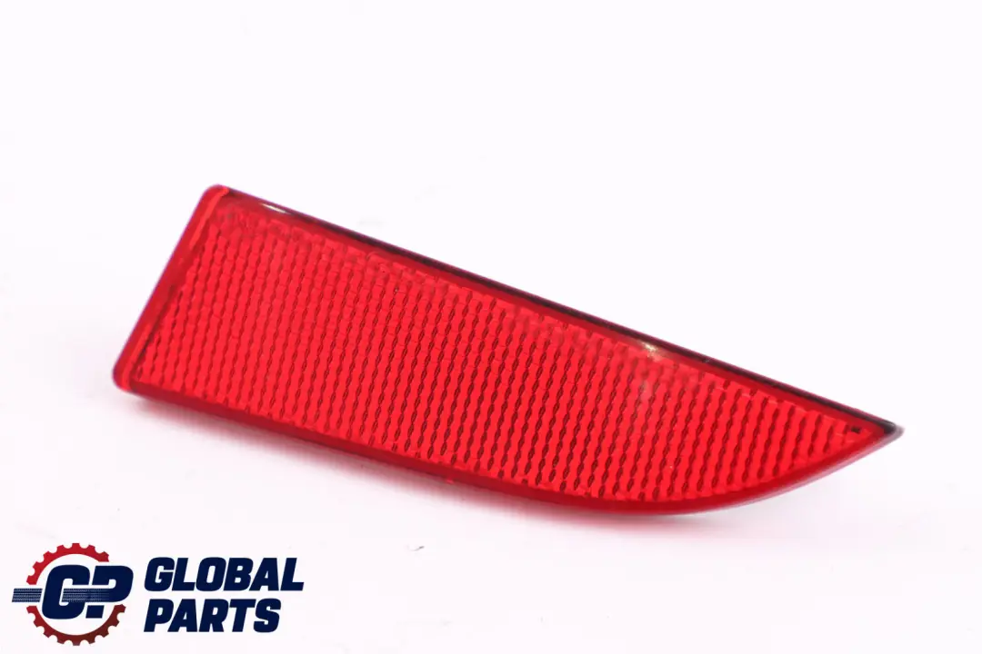 Riflettore Paraurti Posteriore Destro per BMW X3 E83 LCI con numero di parte 7162218 BMW X3 E83 LCI Riflettore Paraurti Posteriore Destro - SKU 7162218 - Numero di parte 7162218