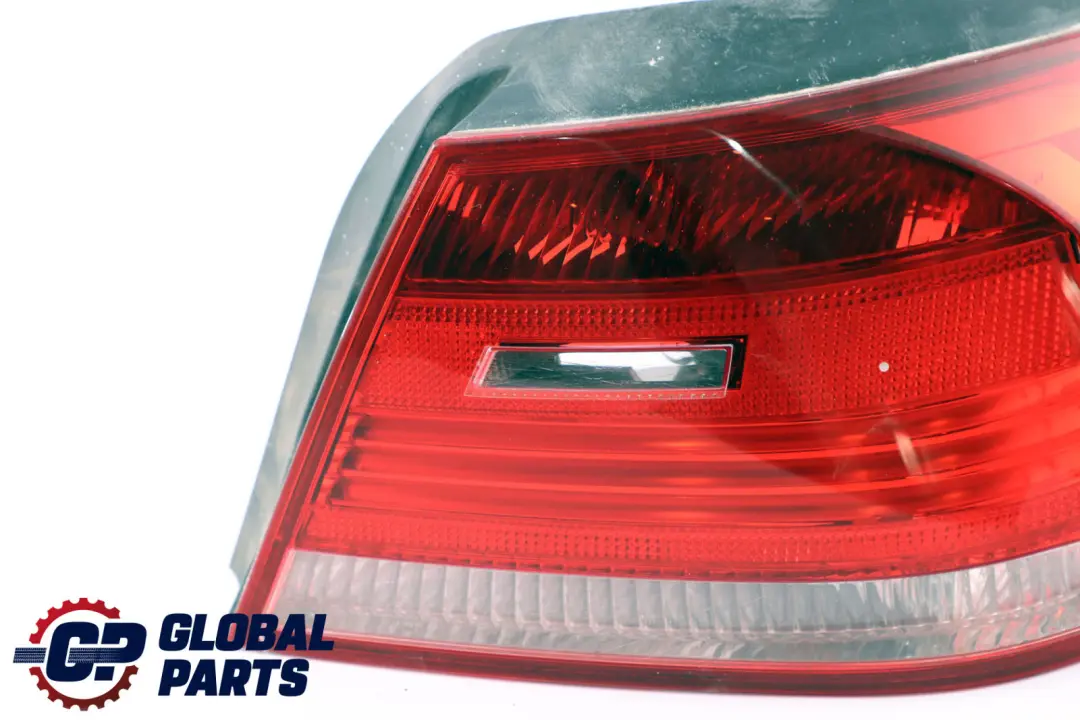 BMW E93 Prawa Lampa Prawy Tył - SKU 7162302 - Numer Części 7162302