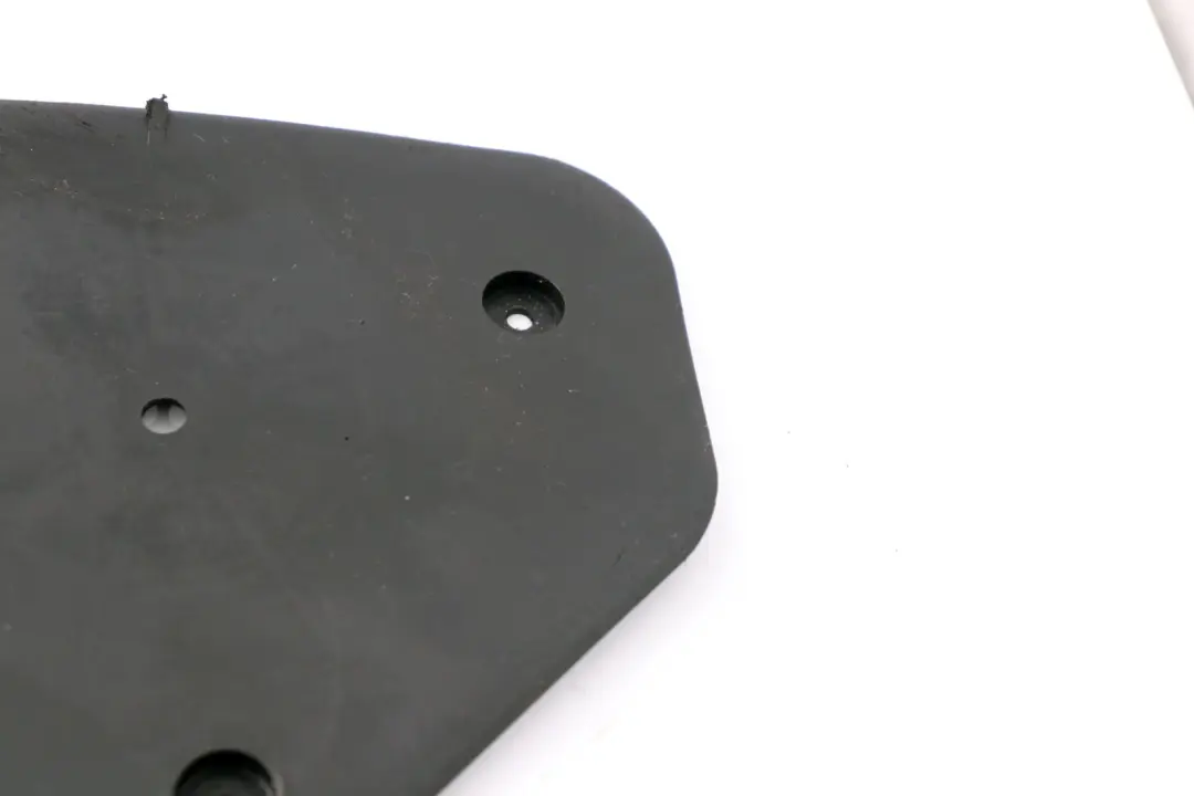 Underfloor Coating Drain Plug Cover to BMW 5 6 Series E60 E61 LCI E63 E64 with Part number 7162322 BMW 5 6 Series E60 E61 LCI E63 E64 Underfloor Coating Drain Plug Cover - SKU 7162322 - Part number 7162322