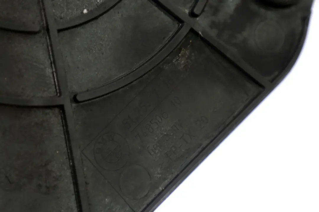 BMW 5 6 Series E60 E61 LCI E63 E64 Underfloor Coating Drain Plug Cover - SKU 7162322 - Part number 7162322