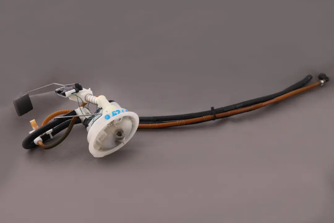 BMW E87 LCI E90 Filtro De Combustible Regulador De Presion Gasolina - SKU 7162394 - Número de pieza 7162394