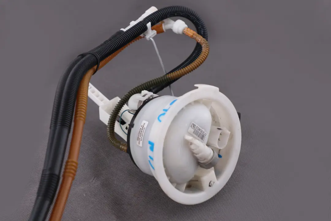 BMW E87 LCI E90 Filtro De Combustible Regulador De Presion Gasolina - SKU 7162394 - Número de pieza 7162394