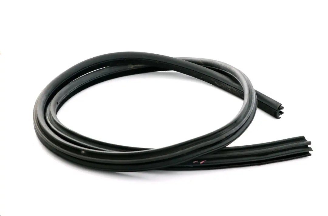 E93N LCI Cabrio Burlete De puerta delantero izquierdo para BMW E93 con número de pieza 7162403 BMW E93 E93N LCI Cabrio Burlete De puerta delantero izquierdo - SKU 7162403 - Número de pieza 7162403