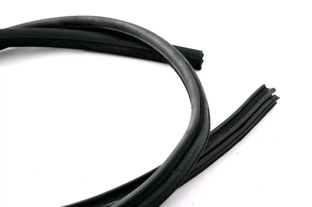 BMW 3 Series E93 E93N LCI Cabrio Door Weatherstrip Seal Left Front N/S - SKU 7162403 - Part number 7162403