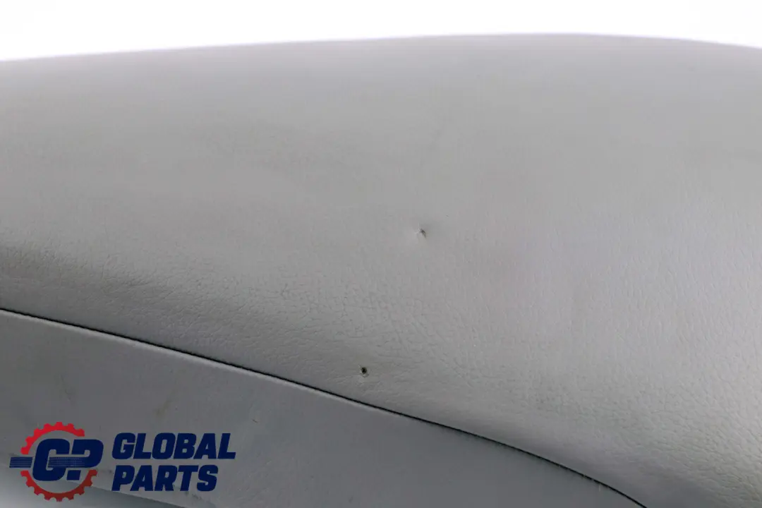 Reihe E90 Sedan Rücksitz Bezug Seitenteil Hinten Links Leder Grau für BMW 3 mit Teilenummer 7162501 BMW 3 Reihe E90 Sedan Rücksitz Bezug Seitenteil Hinten Links Leder Grau - SKU 7162501 - Teilenummer 7162501