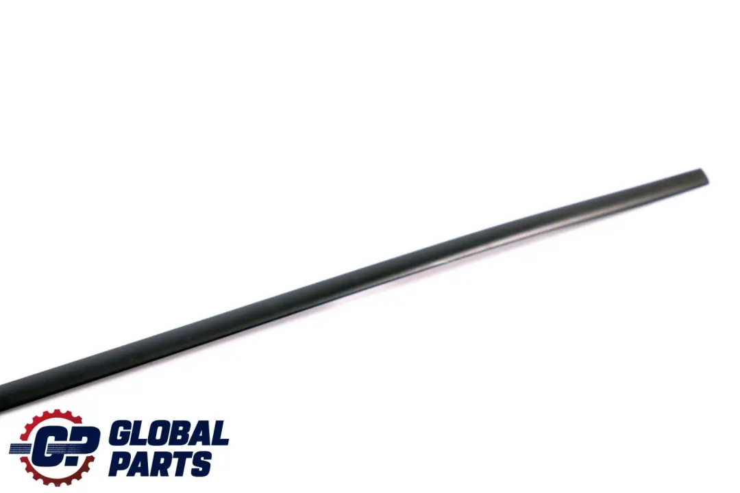 BMW E92 E92N LCI Enjoliveur Laterale Fenetre Arriere Droite O/S Noir - SKU 7162574 - Numéro de pièce 7162574