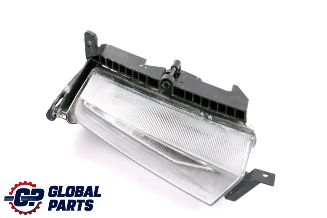 Fog Lights Lamp Front Left N/S to BMW Z4 Series E85 E86 with Part number 7162739 BMW Z4 Series E85 E86 Fog Lights Lamp Front Left N/S - SKU 7162739 - Part number 7162739