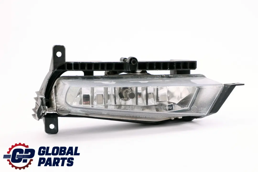 Fog Lights Lamp Front Left N/S to BMW Z4 Series E85 E86 with Part number 7162739 BMW Z4 Series E85 E86 Fog Lights Lamp Front Left N/S - SKU 7162739 - Part number 7162739
