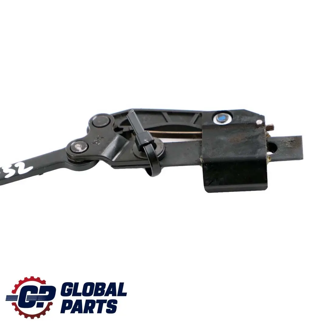 Folding Top Lock Right O/S Mounting to BMW Mini Cooper One R52 Cabrio with Part number 7162752 BMW Mini Cooper One R52 Cabrio Folding Top Lock Right O/S Mounting - SKU 7162752 - Part number 7162752