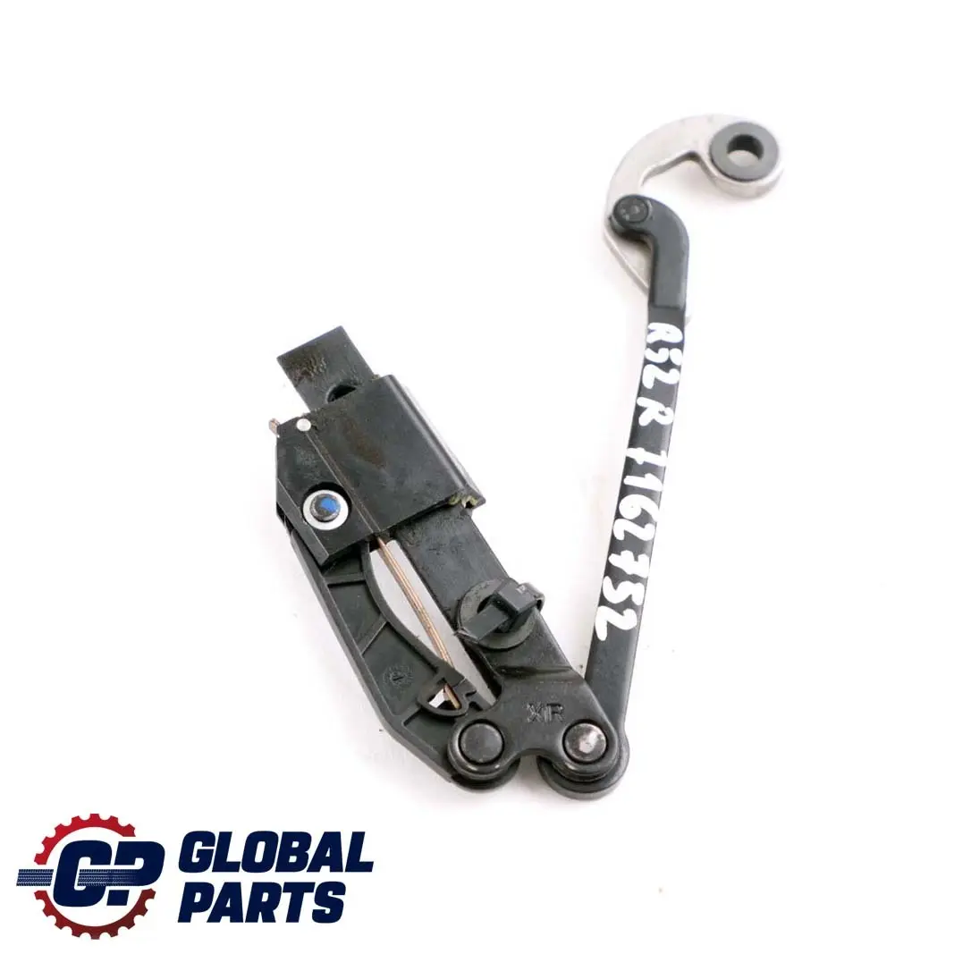 Folding Top Lock Right O/S Mounting to BMW Mini Cooper One R52 Cabrio with Part number 7162752 BMW Mini Cooper One R52 Cabrio Folding Top Lock Right O/S Mounting - SKU 7162752 - Part number 7162752