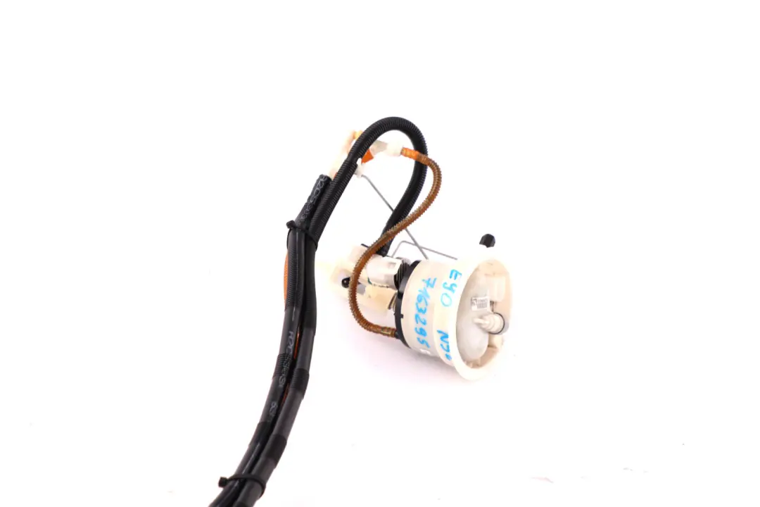 N52 Benzina Filtro Carburante Pressione per BMW E81 E87 LCI E90 E91 con numero di parte 7163295 BMW E81 E87 LCI E90 E91 N52 Benzina Filtro Carburante Pressione - SKU 7163295 - Numero di parte 7163295