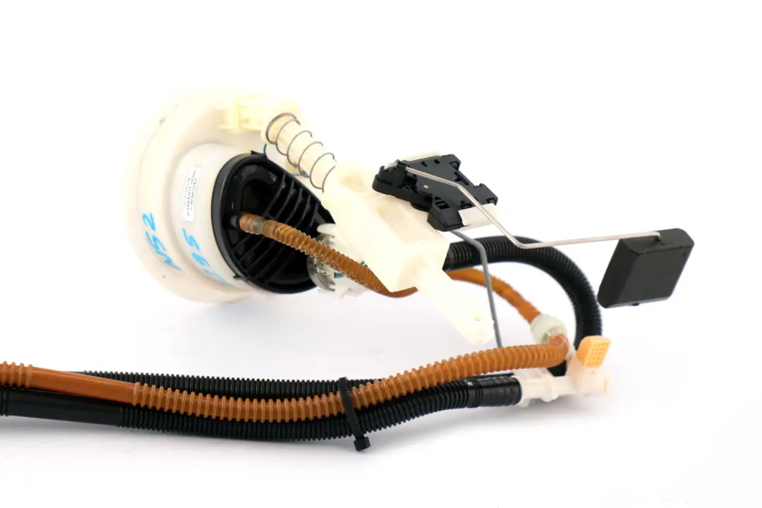 Essence N52 N52N Unité D'Envoi De Filtre À Carburant 6766919 pour BMW E90 E91 E92 E93 à propos du numéro de pièce 7163295 BMW E90 E91 E92 E93 Essence N52 N52N Unité D'Envoi De Filtre À Carburant 6766919 - SKU 7163295 - Numéro de pièce 7163295