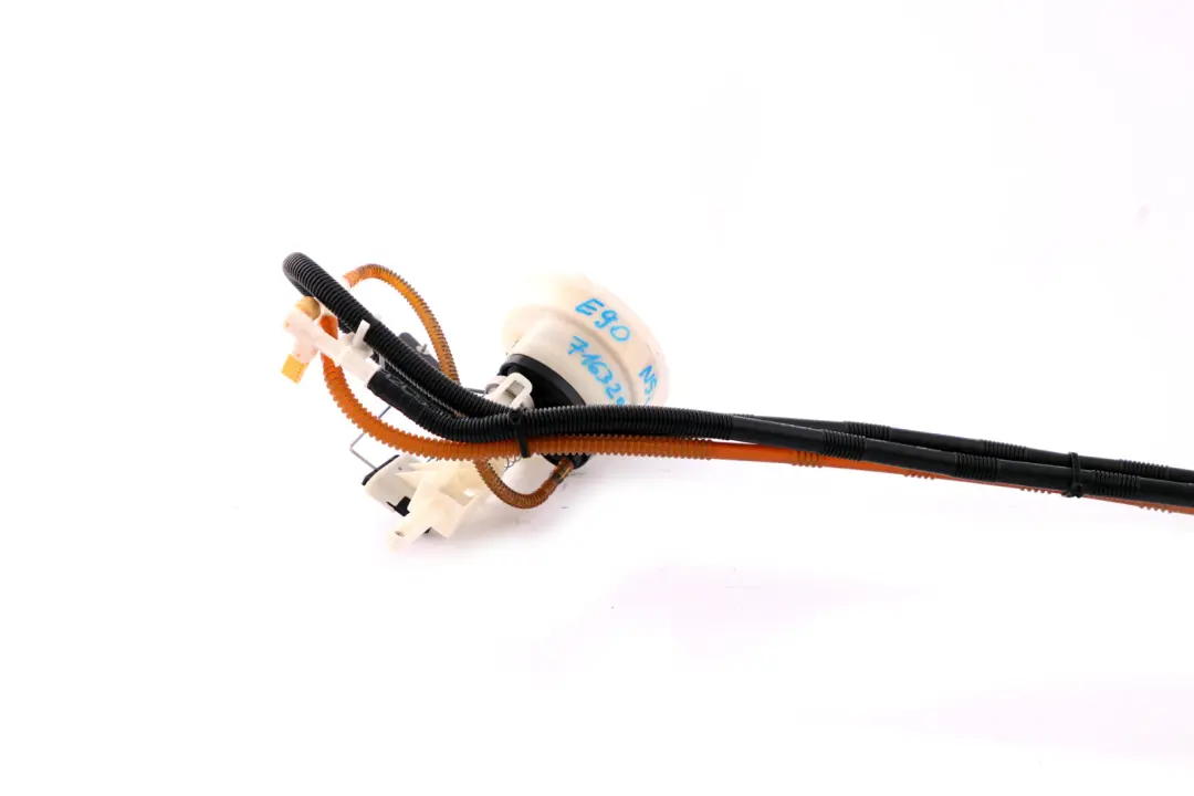 N52 Benzina Filtro Carburante Pressione per BMW E81 E87 LCI E90 E91 con numero di parte 7163295 BMW E81 E87 LCI E90 E91 N52 Benzina Filtro Carburante Pressione - SKU 7163295 - Numero di parte 7163295