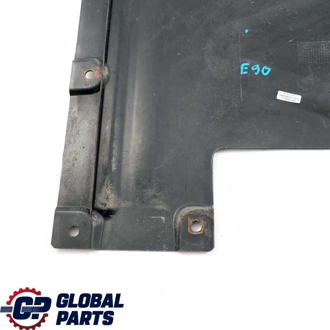 Vaschetta sottopavimento centrale a benzina per BMW E81 E87 E90 E91 E92 con numero di parte 7163562 BMW E81 E87 E90 E91 E92 Vaschetta sottopavimento centrale a benzina - SKU 7163562 - Numero di parte 7163562