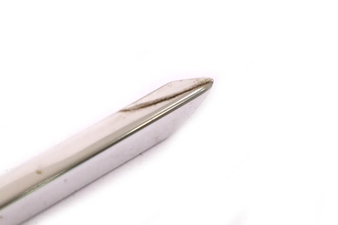 BMW E61 Tapa Lateral Ventana Trasera Izquierda Cromo - SKU 7163607-1 - Número de pieza 7163607