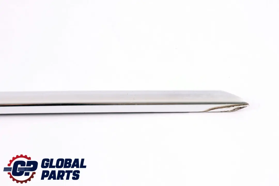 BMW E61 Touring Vitres arrieres droites - Enjoliveur de fenetre chrome - SKU 7163608-3 - Numéro de pièce 7163608