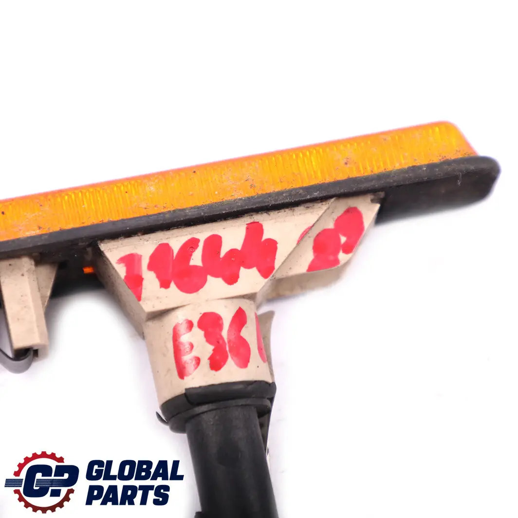 Clignotant Supplementaire Clignotant Gauche Orange pour BMW 3 X5 E36 E53 à propos du numéro de pièce 7164489 BMW 3 X5 E36 E53 Clignotant Supplementaire Clignotant Gauche Orange - SKU 7164489 - Numéro de pièce 7164489