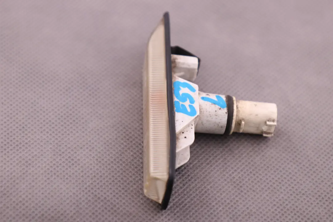 Luz Intermitente Adicional Blanca Izquierda para BMW X5 E36 E53 con número de pieza 7164491 BMW X5 E36 E53 Luz Intermitente Adicional Blanca Izquierda - SKU 7164491 - Número de pieza 7164491