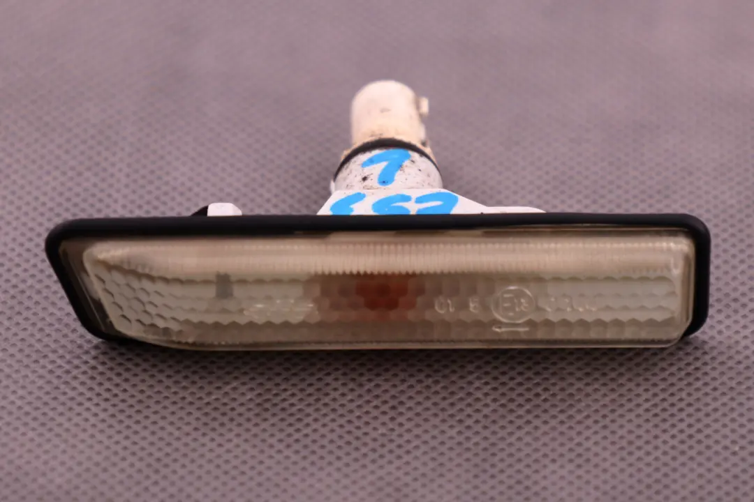 Zusatz Blinker Weiß Links für BMW X5 E36 E53 mit Teilenummer 7164491 BMW X5 E36 E53 Zusatz Blinker Weiß Links - SKU 7164491 - Teilenummer 7164491
