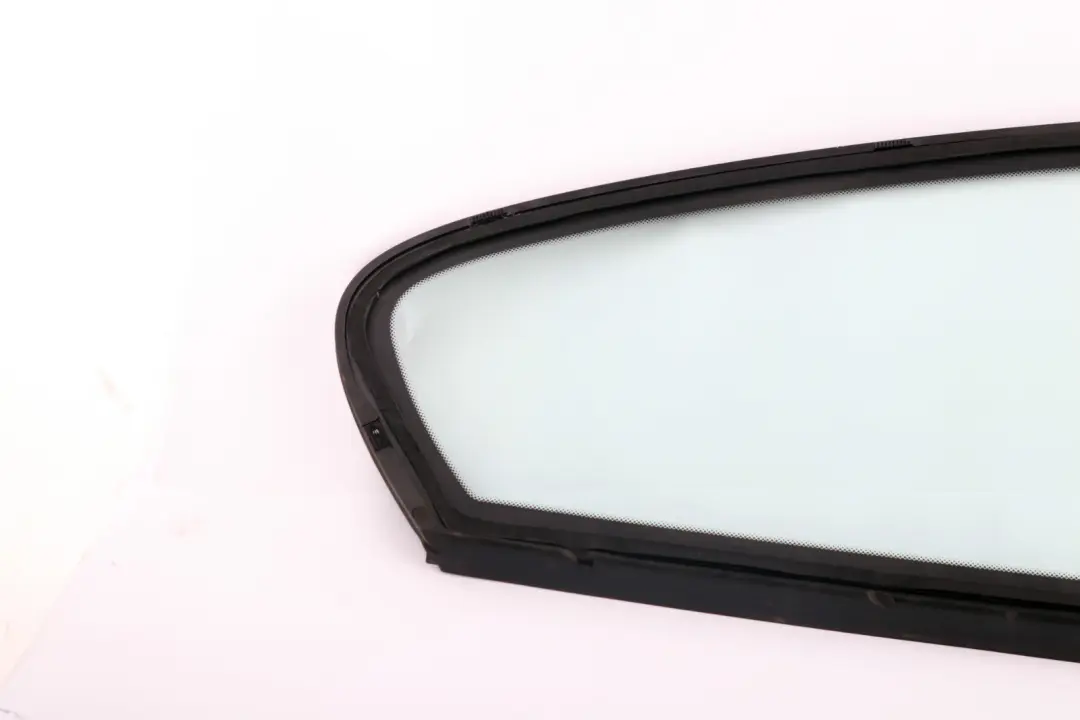 BMW E81 Cristal Ventana Lateral Trasera Izquierda - SKU 7164629 - Número de pieza 7164629