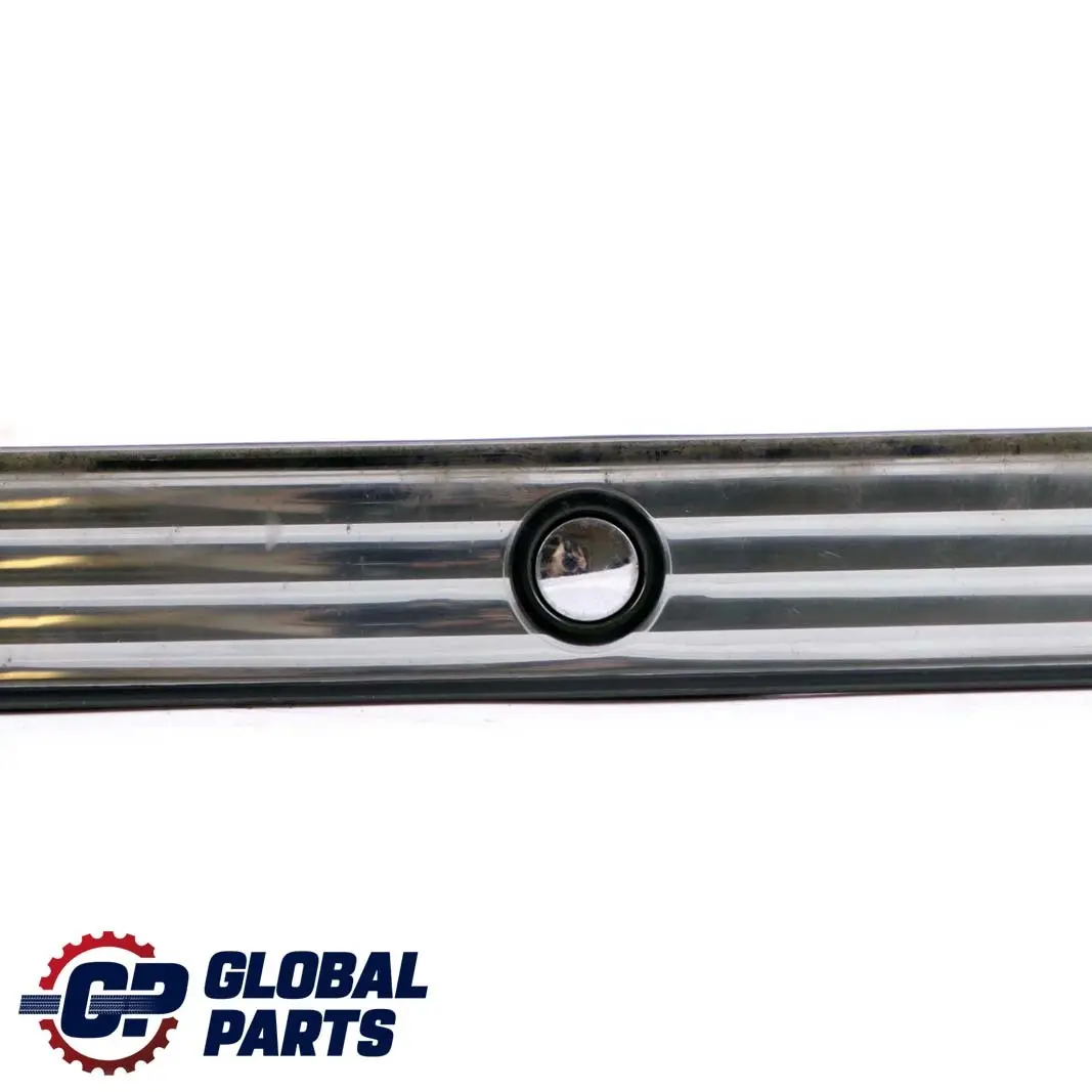 Centre Light In Trunk Lid License Plate Lamp to BMW 7 Series E65 E66 E67 Rear with Part number 6904166 BMW 7 Series E65 E66 E67 Rear Centre Light In Trunk Lid License Plate Lamp - SKU 7164747-1 - Part number 6904166