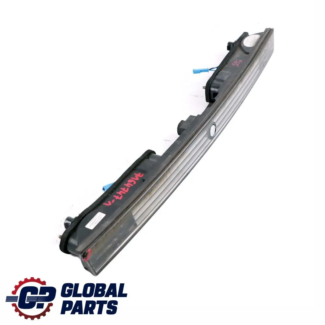 Centre Light In Trunk Lid License Plate Lamp to BMW 7 Series E65 E66 E67 Rear with Part number 6904166 BMW 7 Series E65 E66 E67 Rear Centre Light In Trunk Lid License Plate Lamp - SKU 7164747-1 - Part number 6904166