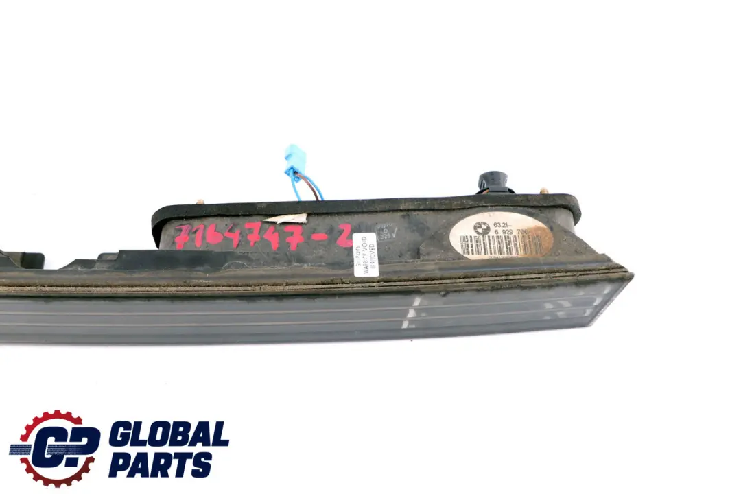 Centre Light In Trunk Lid License Plate Lamp to BMW 7 Series E65 E66 E67 Rear with Part number 6904166 BMW 7 Series E65 E66 E67 Rear Centre Light In Trunk Lid License Plate Lamp - SKU 7164747-2 - Part number 6904166