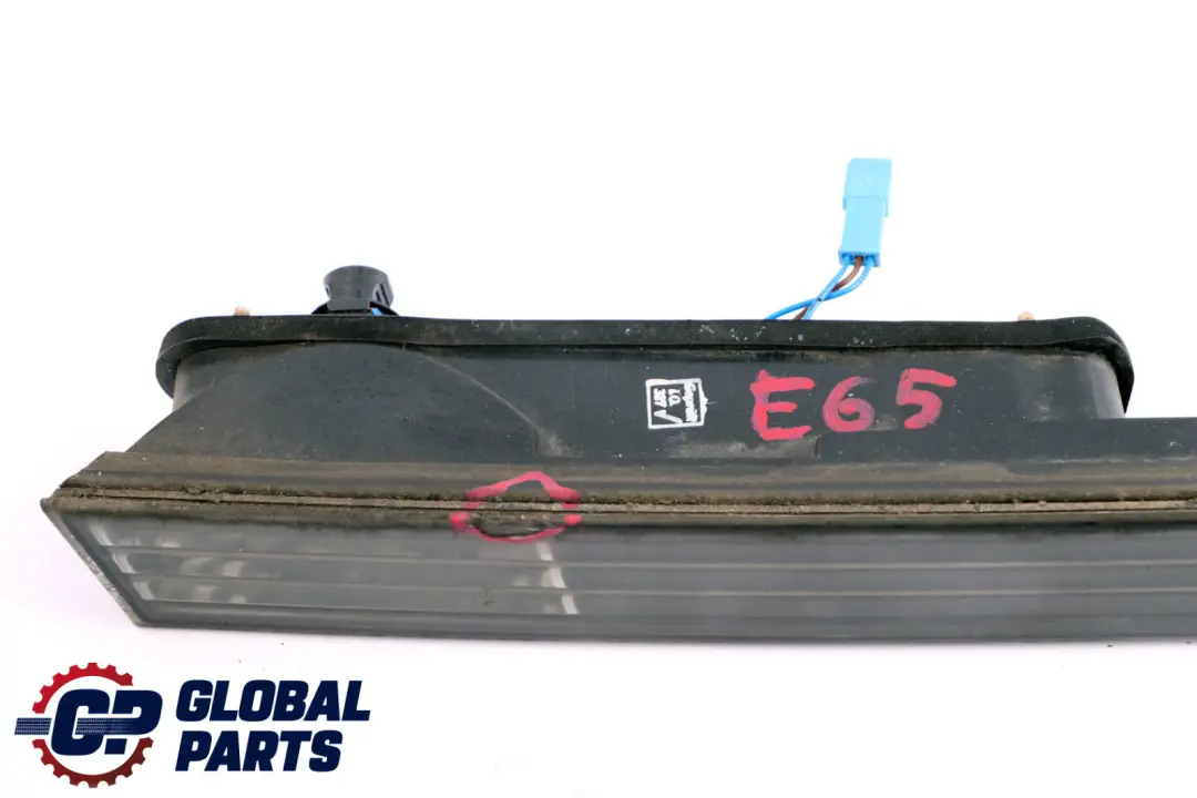 Centre Light In Trunk Lid License Plate Lamp to BMW 7 Series E65 E66 E67 Rear with Part number 6904166 BMW 7 Series E65 E66 E67 Rear Centre Light In Trunk Lid License Plate Lamp - SKU 7164747-2 - Part number 6904166