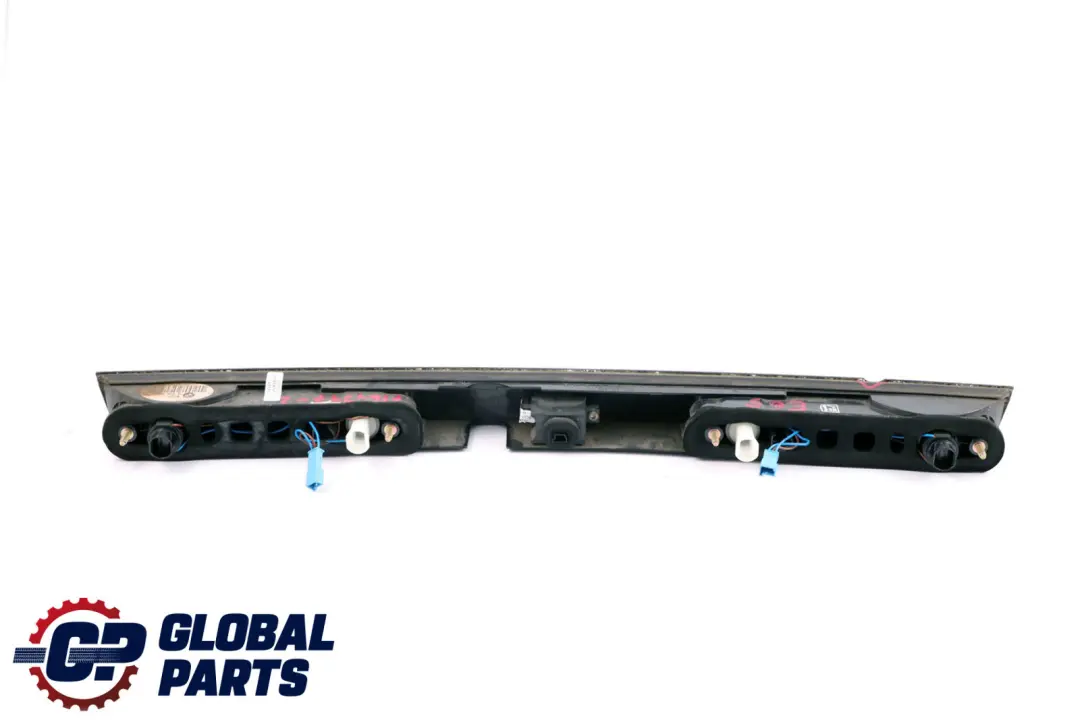 Centre Light In Trunk Lid License Plate Lamp to BMW 7 Series E65 E66 E67 Rear with Part number 6904166 BMW 7 Series E65 E66 E67 Rear Centre Light In Trunk Lid License Plate Lamp - SKU 7164747-2 - Part number 6904166