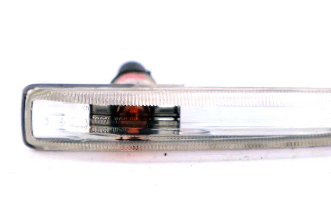 BMW E65 E66 E67 Clignotant Latéral Droit Blanc - SKU 7164758 - Numéro de pièce 7164758