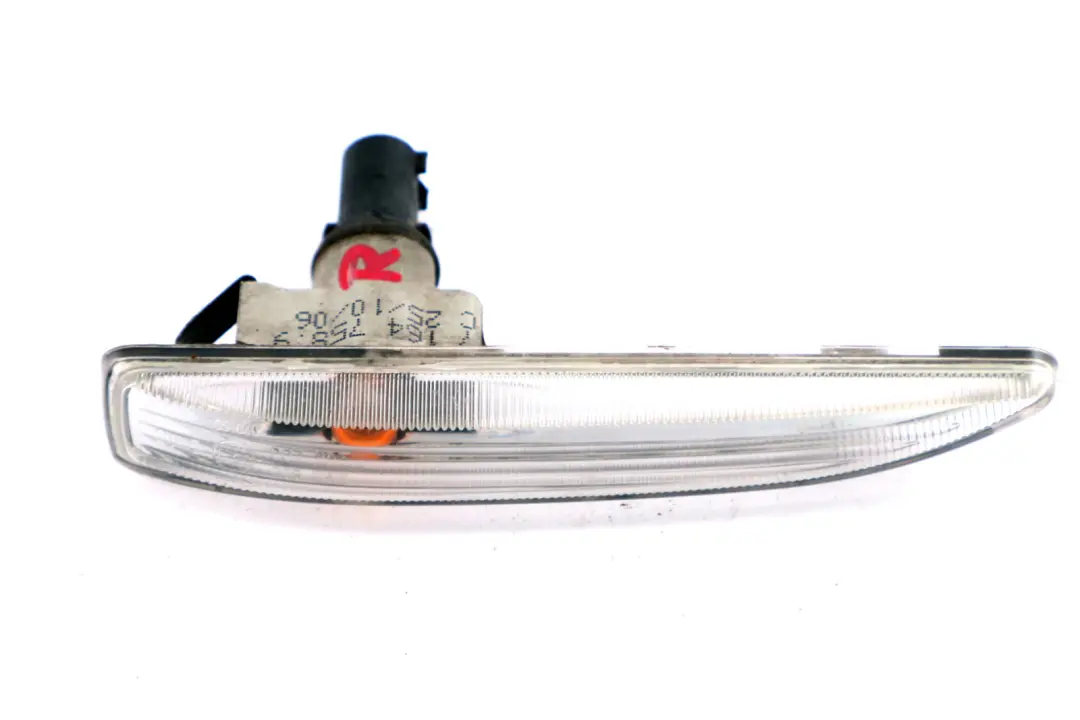 BMW E65 E66 E67 Clignotant Latéral Droit Blanc - SKU 7164758 - Numéro de pièce 7164758