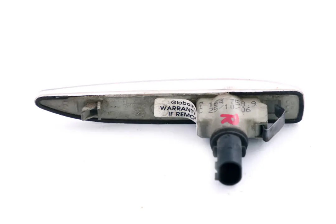 Clignotant Latéral Droit Blanc pour BMW E65 E66 E67 à propos du numéro de pièce 7164758 BMW E65 E66 E67 Clignotant Latéral Droit Blanc - SKU 7164758 - Numéro de pièce 7164758