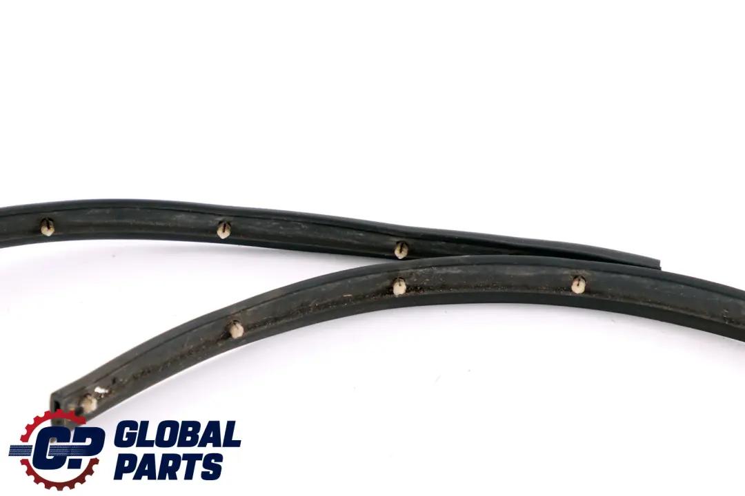 BMW 1 Series E81 E82 E88 Door Gasket Weatherstrip Joint Seal Front Left N/S - SKU 7164941 - Part number 7164941