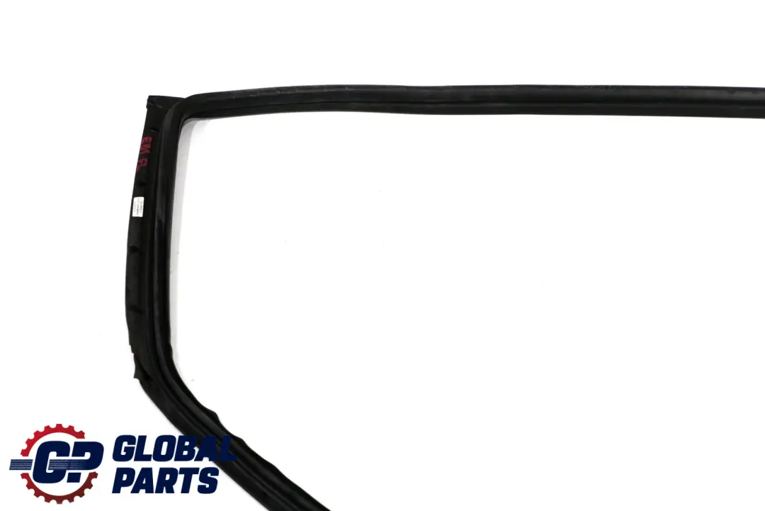 E82E Guarnizione Portiera SX 5176 per BMW E81 E82 con numero di parte 7164947 BMW E81 E82 E82E Guarnizione Portiera SX 5176 - SKU 7164947 - Numero di parte 7164947