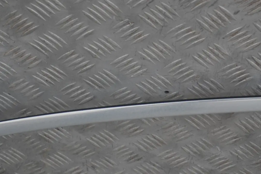 Right Roof Frame Strip O/S Silver Aluminium Matt to BMW 1 Series E81 with Part number 7164962 BMW 1 Series E81 Right Roof Frame Strip O/S Silver Aluminium Matt - SKU 7164962 - Part number 7164962