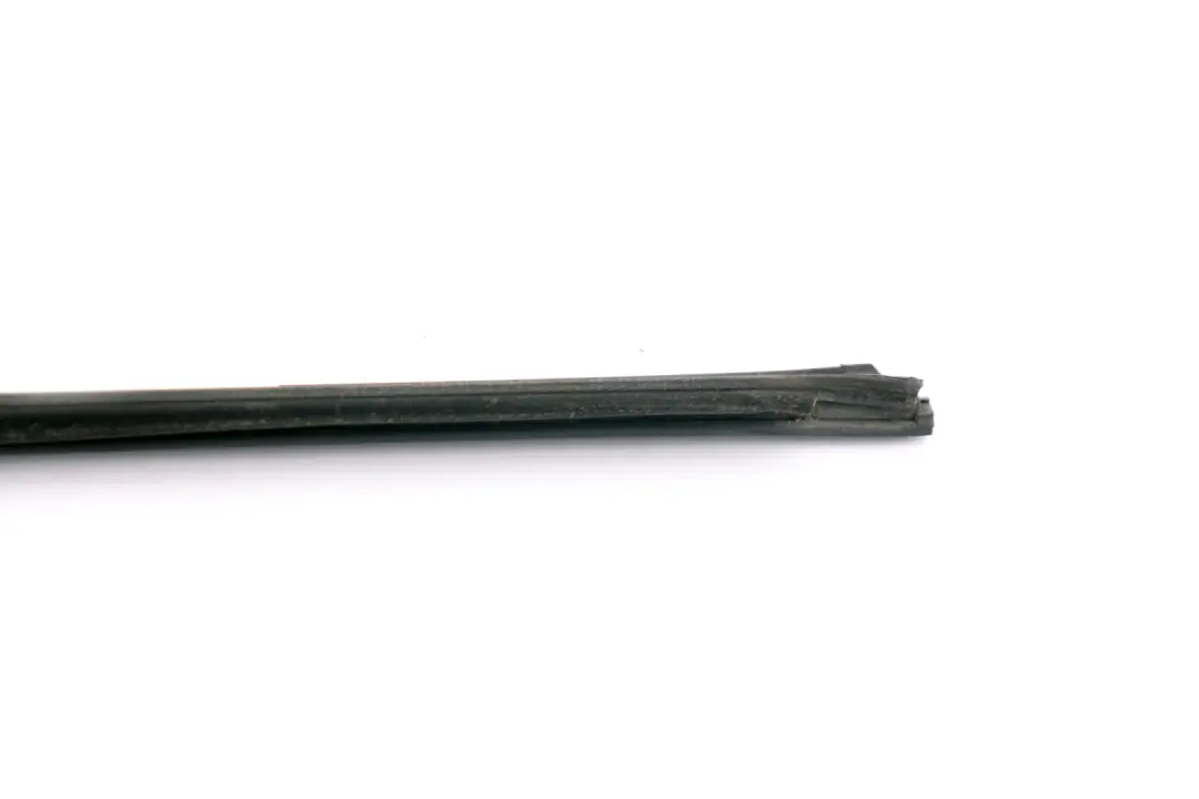 BMW E88 Cabrio Lewa Uszczelka Drzwi Czarna Mat - SKU 7164985 - Numer Części 7164985