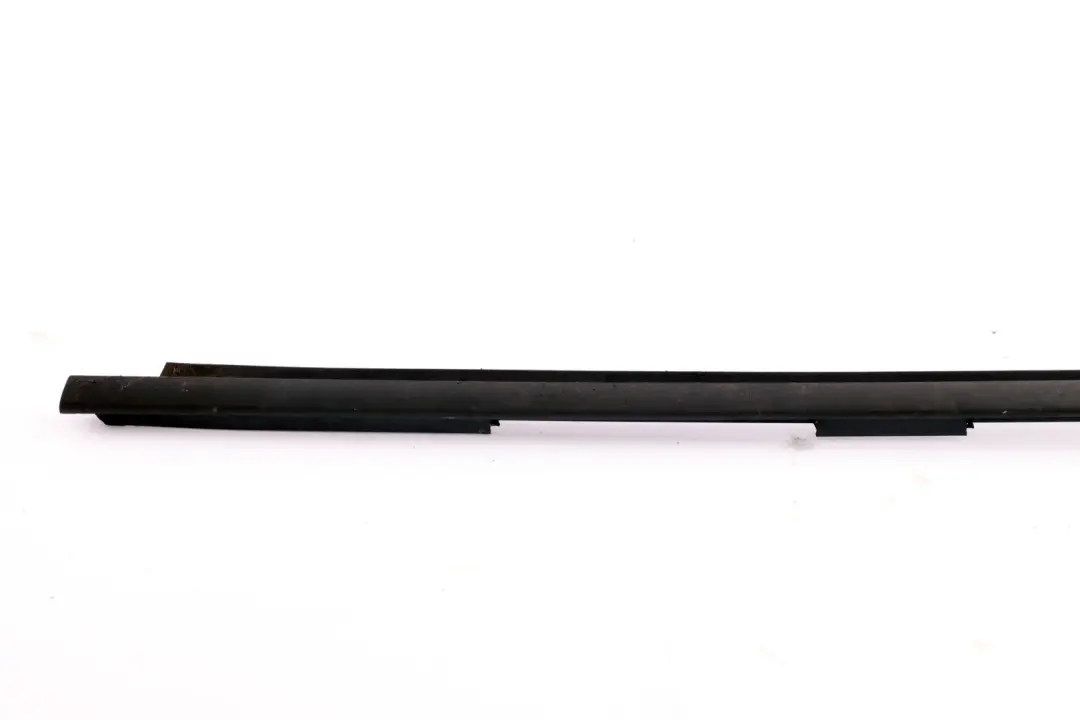 BMW 1 Series E88 Cabrio Right Door O/S Outer Weatherstrip Strip Matt Schwarz - SKU 7164986 - Part number 7164986