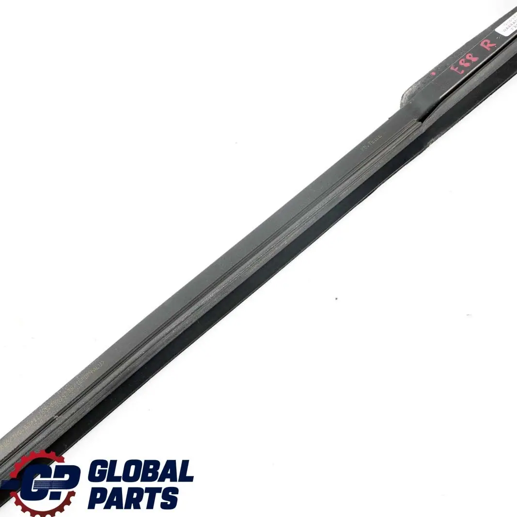 BMW E88 Cabrio Finestra Schachtabdichtung Listello Posteriore Destra - SKU 7164988 - Numero di parte 7164987